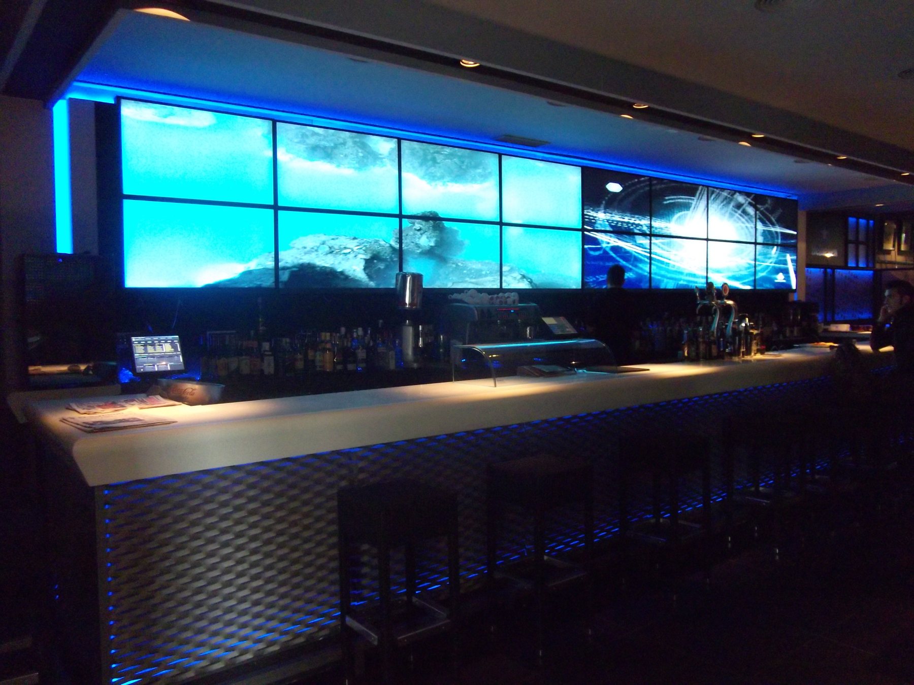 005 000_VideoWall_LCD
